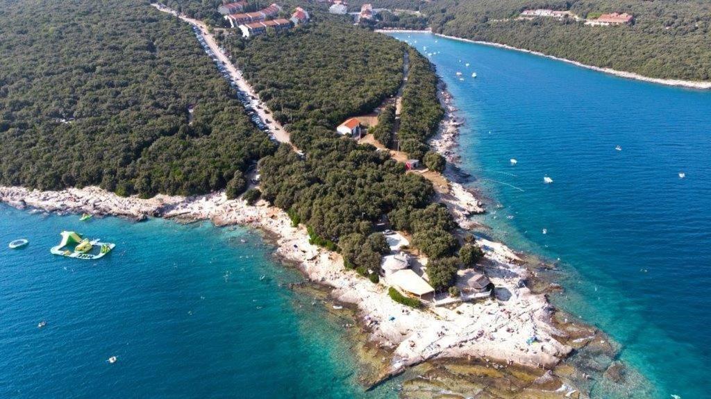 Cozy Apartments And Rooms Pavicini Segotici Exterior foto